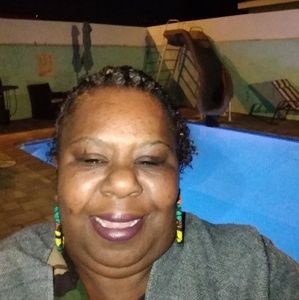 Meet your Posher, Charlotte